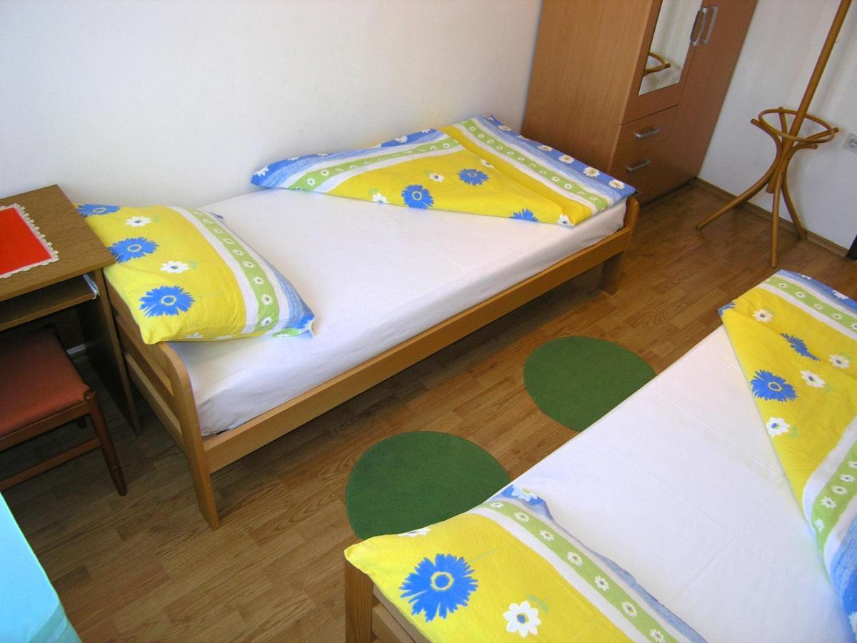 Apartments Natasa Krk Town Esterno foto